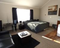 Studio mit Kingsize-Bett