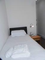 Einzelzimmer mit eigenem Bad