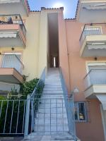 Gerakini 2BR Apt with Shared Pool - B&B