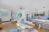 Whitsunday Palms by HamoRent - B&B Airlie Beach