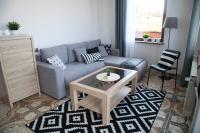 Appartamento con Balcone e Vista Lago