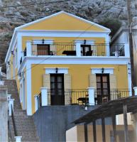 Gompos Apartment - Cozy Apartment next to the sea - Amazing Sea View - B&B Symi