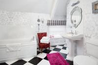 Coach House B & B - B&B