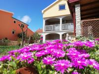 B&B Maslenica - Apartmani Mala Sirena - Bed and Breakfast Maslenica