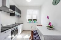 Apartment Roza, sea view, free parking - B&B Ičići