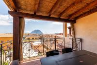 One-Bedroom Apartment with Sea View