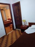 One-Bedroom Apartment (3 Adults)