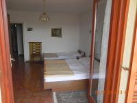 Apartamento de 1 dormitorio con terraza