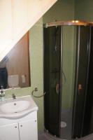 Basic Triple Room with Shared Bathroom