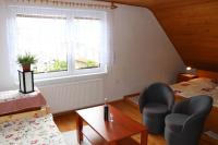 Chambre Triple avec Salle de Bains Privative Séparée