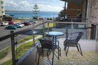 Breakers 3 - linen not included - B&B Forster