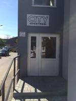 City Apartmanház - Ferienwohnung Sarvar