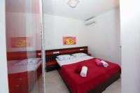 Apartamento de 2 dormitorios con vistas al jardín