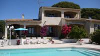 Grand Appartement dans Maison avec Piscine Privée - B&B