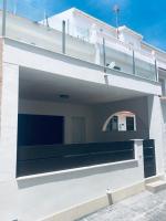 Martin Stone Mil Palmeras Beach - Bed and Breakfast