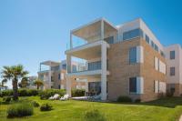 Luxury Design Beach Front Apartment - B&B
