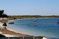 Car free island Unije Gasparini apartments - B&B Unije