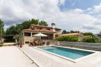 Holiday house Matija with a POOL - B&B