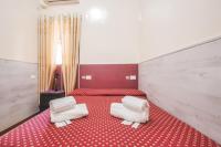 Single Room with Shared Bathroom