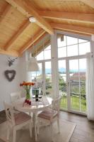 Apartment with Lake View