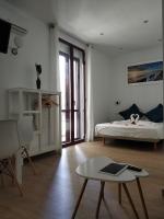 Apartamento con vistas y balcón