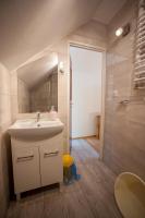 Economy Triple Room