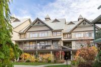 B&B Whistler - Bright and Clean, Walk Everywhere, Shared Pool and Hot Tub - Bed and Breakfast Whistler
