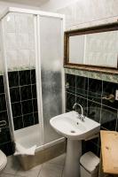 Zweibettzimmer mit Balkon