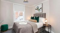 Stylish and most central 2 bed -Free Parking - Ferienwohnung York