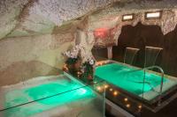 Spa La Cueva del Agua - B&B Hita