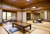 Deluxe Japanese-Style Family Room with Open-Air Bath