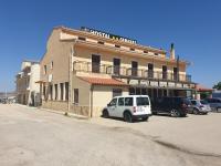 Apartamentos Hostal Cabañas - B&B