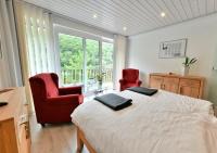 Apartment mit Balkon