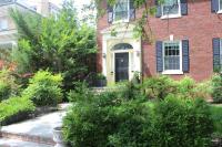COMFY Basement Home 2 Bdrm1Den 3Queen Beds - Ferienwohnung