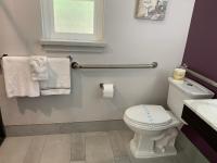 Queen Room - Disability Access/Non-Smoking
