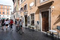 Luxury Suite with Direct Trevi Fountain View Romantic Stay - Bed and Breakfast Rome