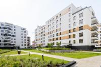 M&R Apartament Airport&Business DeLuxe Cybernetyki 17 - underground garage - free WiFi - Netflix - air conditioning - self check-in, close by Chopin Airport - B&B Varsavia