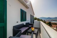 Villa Milena-with a pool - B&B