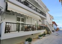 Eleni Rooms Pefkohori - B&B