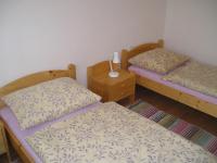 Studio (3 Adults)