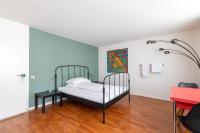 Chambre Double avec Balcon et Salle de Bains Commune