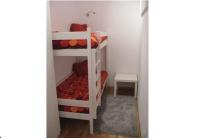 Apartamento de 2 dormitorios con balcón