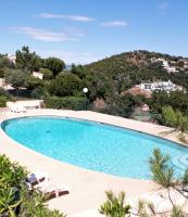 Beautiful gulf of St Tropez Mazet with large terrace, private area (swimming pools, tennis) - Chambres d'hôtes Roquebrune-sur-Argens