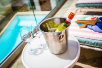 Pjazza Suites Boutique Hotel by CX Collection - Bed and Breakfast Siġġiewi