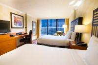 Pinnacle Hotel Harbourfront