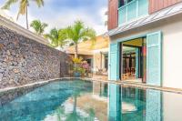 La Musarde, magnifique villa avec piscine chauffée à deux pas de la plage de Boucan Canot - B&B