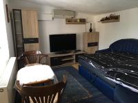 Apartamento de 2 dormitorios con terraza