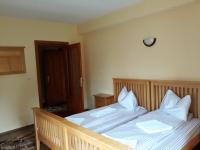 Twin Room with Bathroom