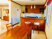 Thai Family karon Pool Villa 泰如家卡伦3卧泳池别墅 - B&B