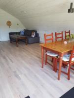 Family Room with Garden View